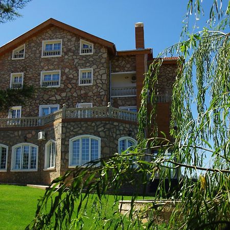 Le Palais Des Cerisiers Hotel Azrou Exterior photo