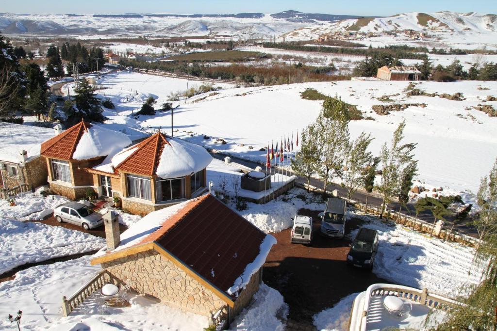 Le Palais Des Cerisiers Hotel Azrou Exterior photo